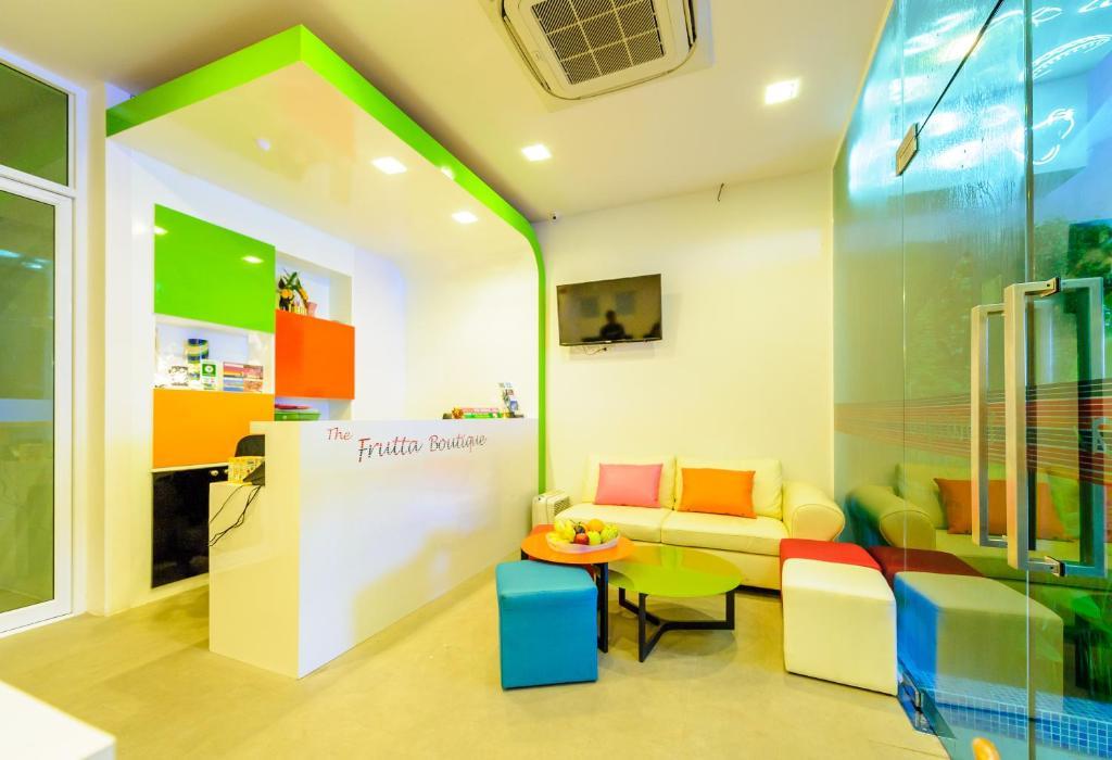 Готель The Frutta Boutique Patong Екстер'єр фото