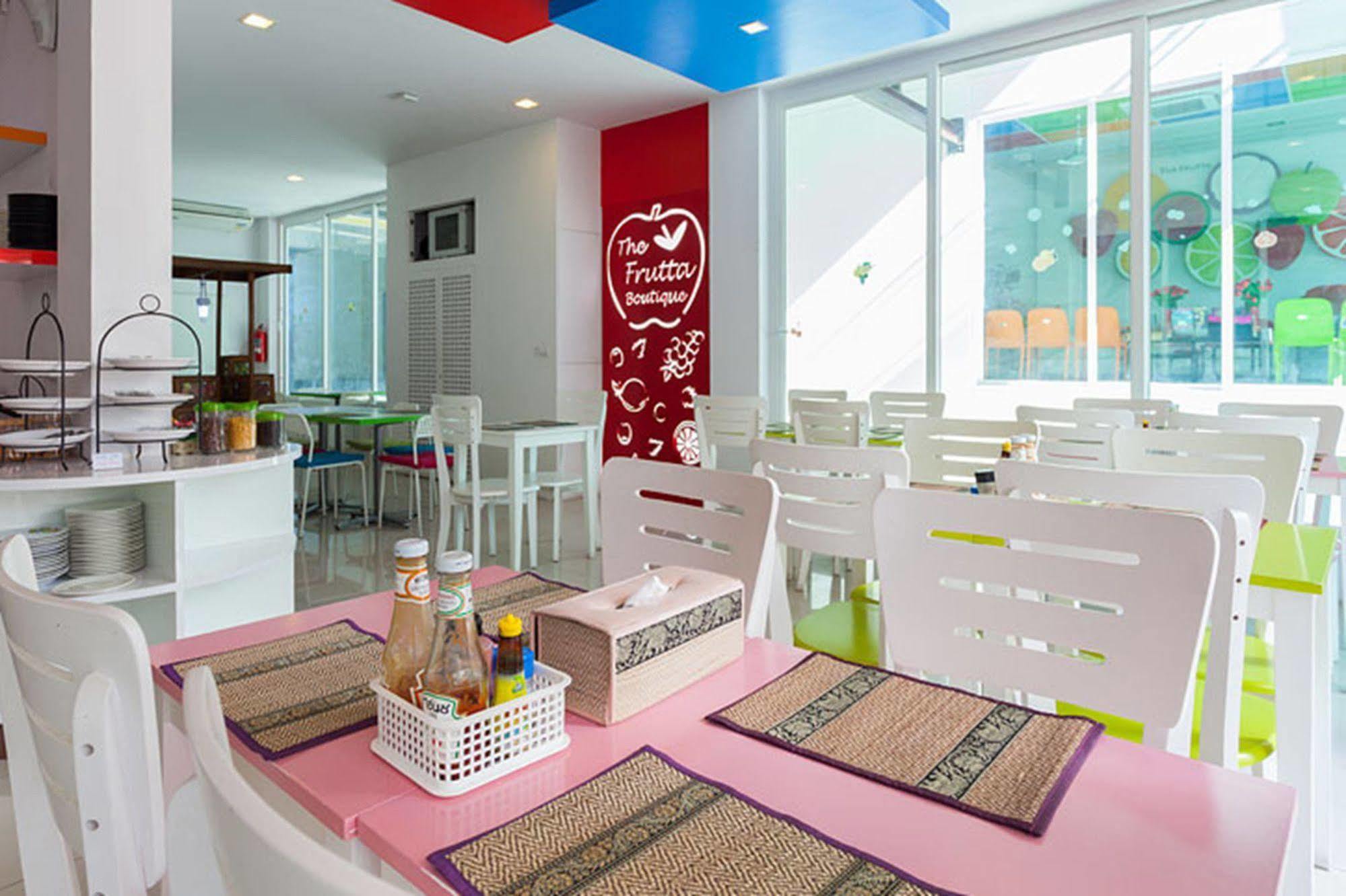 Готель The Frutta Boutique Patong Екстер'єр фото